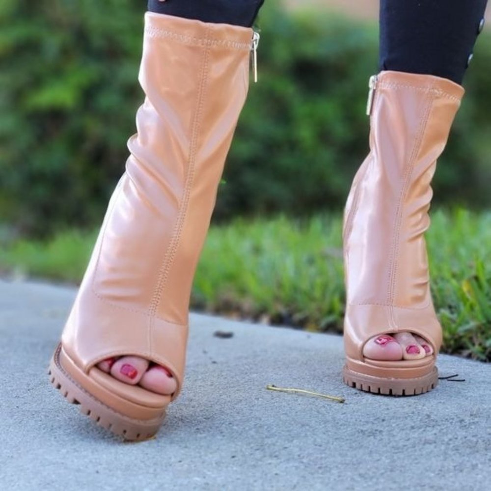 Women's Nude Chunky Heel Peep Open Toe Ankle Bootie - Picture 1 of 7
